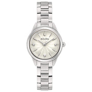 Bulova Sutton Petite 96P219 con cassa in acciaio e quadrante silver guilloché con tre diamanti.
